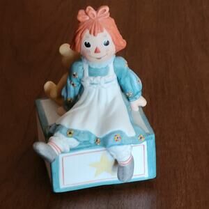 Vintage Schmid 1982 Raggedy Ann & Teddy Bear Rotating Music Box Figurine